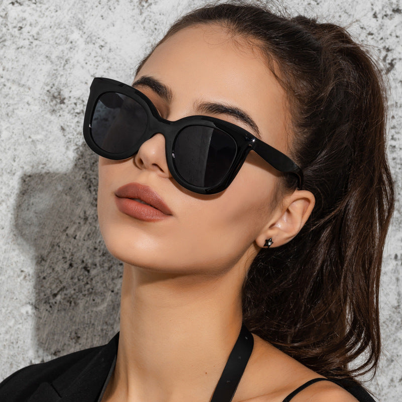 Women Large Rim Sunglasses